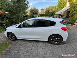 Biały Używany 2019 Ford Focus ST-Line Hatchback | 57 900 zł (Dość drogi)