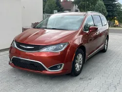 Inny (metalik) Używany 2018 Chrysler Pacifica SUV | 64 900 zł