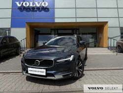 Niebieski Używany 2021 Volvo V90 CC Kombi | 159 900 zł (Uczciwa cena)