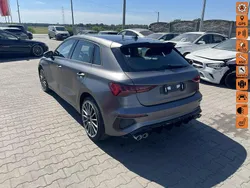Biały (metalik, perła) Używany 2022 Audi A3 Hatchback | 62 900 zł