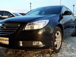 Czarny metalik Używany 2011 Opel Insignia | 38 900 zł