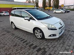 Biały Używany 2010 Peugeot 5008 Minivan | 19 900 zł (Uczciwa cena)