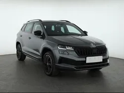 Szary Nowe 2024 Skoda Karoq SUV | 139 999 zł (Uczciwa cena)
