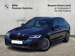 Niebieski phytonic metalizowany Używany 2022 BMW 530 Shadowline Kombi | 224 900 zł (Uczciwa cena)