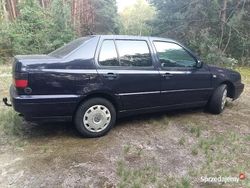 Fioletowy Używany 1995 VW Vento Sedan/Limuzyna | 3200 zł