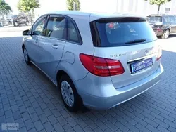 Srebrny Używany 2013 Mercedes B180 Minivan | 34 649 zł (Dobra cena)