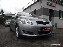 Niebieski jasny (metalik) Używany 2008 Toyota Auris Hatchback | 7900 zł (Uczciwa cena)