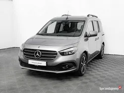 Szary Używany 2023 Mercedes 180 Progressive Sedan/Limuzyna | 124 840 zł