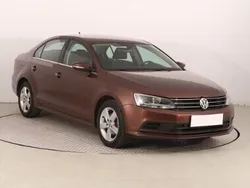 Brązowy Używany 2016 VW Jetta Sedan/Limuzyna | 39 999 zł (Uczciwa cena)