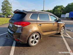Brązowy Używany 2015 Kia Carens Minivan | 47 900 zł (Drogi)