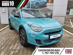 Niebieski (metalik) Nowe 2025 Fiat 600 Pop Sedan/Limuzyna | 101 000 zł (Uczciwa cena)