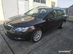 Brązowy Używany 2014 Skoda Superb Kombi | 42 900 zł (Uczciwa cena)
