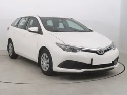 Biały Używany 2015 Toyota Auris Kombi | 32 999 zł (Uczciwa cena)