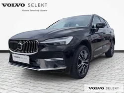Czarny Używany 2022 Volvo XC60 SUV | 177 900 zł (Uczciwa cena)