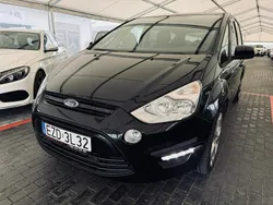 Czarny Używany 2014 Ford S-MAX S Minivan | 33 700 zł (Super Cena)