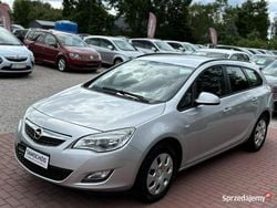 Srebrny Używany 2011 Opel Astra Kombi | 17 750 zł (Dobra cena)