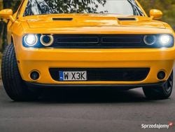 Żółty Używany 2016 Dodge Challenger Coupe | 86 000 zł (Uczciwa cena)