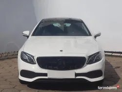 Biały Używany 2017 Mercedes E200 Coupe | 114 999 zł (Uczciwa cena)