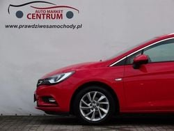Czerwony Używany 2019 Opel Astra Kombi | 49 900 zł (Dość drogi)