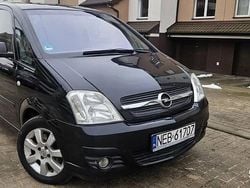 Czarny Używany 2007 Opel Meriva Minivan | 8300 zł (Uczciwa cena)