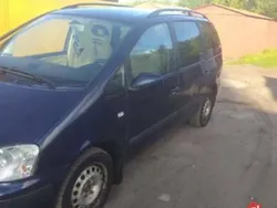 Granatowy Używany 2002 Ford Galaxy Minivan | 4500 zł (Uczciwa cena)