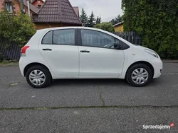 Biały Używany 2011 Toyota Yaris Hatchback | 13 500 zł (Super Cena)