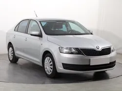 Srebrny Używany 2015 Skoda Rapid Hatchback | 27 499 zł (Uczciwa cena)