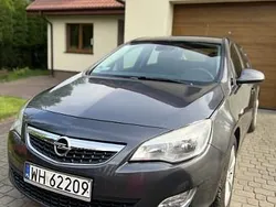 Szary Używany 2011 Opel Astra Cosmo Sedan/Limuzyna | 15 500 zł (Uczciwa cena)