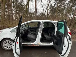 Używany 2010 Opel Meriva Minivan | 11 500 zł (Dobra cena)