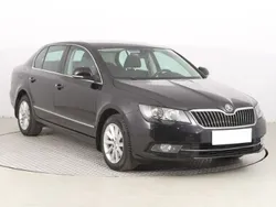 Czarny Używany 2014 Skoda Superb Sedan/Limuzyna | 49 999 zł (Uczciwa cena)