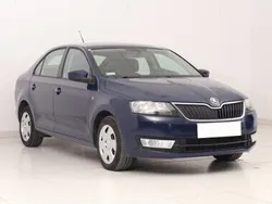 Niebieski Używany 2013 Skoda Rapid Hatchback | 18 999 zł (Dobra cena)