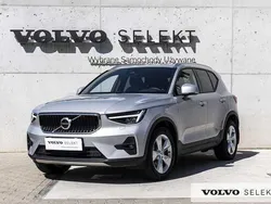 Srebrny Używany 2024 Volvo XC40 SUV | 155 900 zł (Dobra cena)