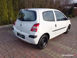 Biały Używany 2010 Renault Twingo Hatchback | 5950 zł (Dobra cena)