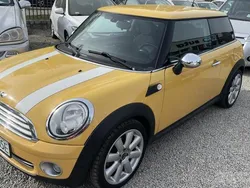 Żółty Używany 2009 Mini ONE Hatchback | 18 900 zł (Uczciwa cena)