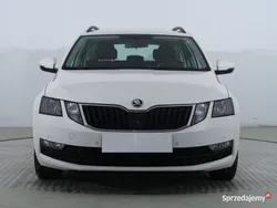 Biały Używany 2020 Skoda Octavia Kombi | 54 999 zł (Dobra cena)