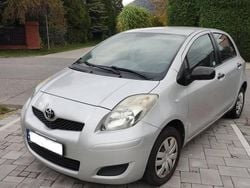 Srebrny Używany 2009 Toyota Yaris Hatchback | 10 000 zł (Dobra cena)