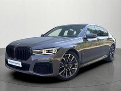 Szary bernina z bursztynowym połyskiem metalizowany Używany 2021 BMW 740L Executive Sedan/Limuzyna | 299 900 zł