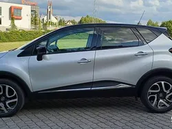 Srebrny Używany 2017 Renault Captur SUV | 42 900 zł (Uczciwa cena)
