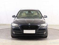 Niebieski Używany 2012 BMW 520 Kombi | 44 999 zł (Uczciwa cena)