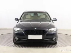 Niebieski Używany 2012 BMW 520 Kombi | 45 999 zł (Uczciwa cena)