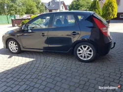 Czarny Używany 2011 Hyundai i30 Comfort Hatchback | 19 800 zł (Uczciwa cena)