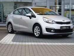 Srebrny (jasnoszary) Używany 2016 Kia Rio Sedan/Limuzyna | 35 900 zł (Uczciwa cena)