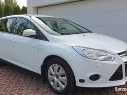 Biały Używany 2013 Ford Focus Trend Sedan/Limuzyna | 28 900 zł