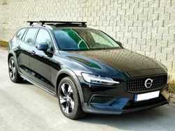 Czarny Używany 2020 Volvo V60 CC Kombi | 109 000 zł (Drogi)