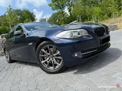 Granatowy Używany 2011 BMW 530 Kombi | 47 900 zł