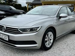Szary Używany 2017 VW Passat Sedan/Limuzyna | 55 900 zł (Uczciwa cena)