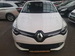 Biały Używany 2013 Renault Clio IV Hatchback | 23 900 zł (Dość drogi)