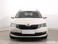 Biały Używany 2020 Skoda Octavia Kombi | 45 999 zł (Dobra cena)