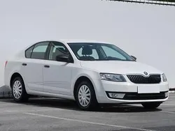 Biały Używany 2016 Skoda Octavia Hatchback | 34 999 zł (Super Cena)