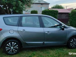Używany 2011 Renault Grand Scénic III Minivan | 16 000 zł (Uczciwa cena)